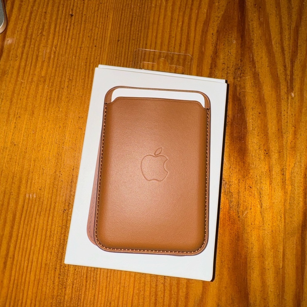 Natural Leather MagSafe iPhone wallet
